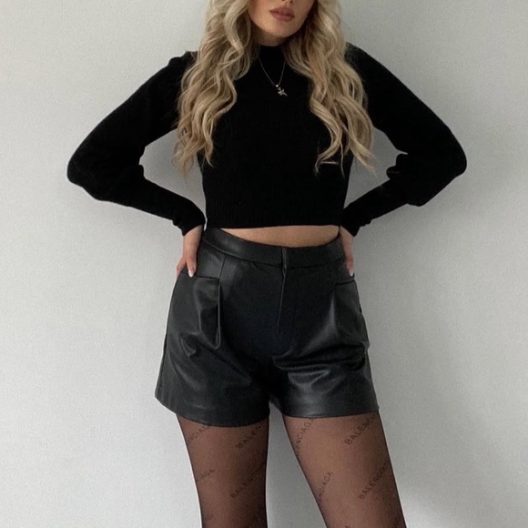 REFORMATION Veda Leather High Rise Short - Picture 14 of 14